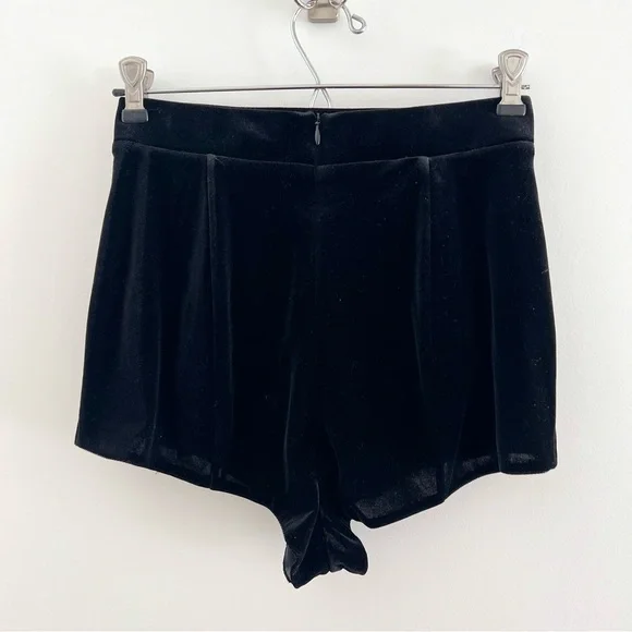 Alex Perry Nixon high-rise velvet hot shorts. Black High-Waisted. Size 6 (S/M)